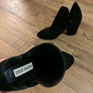 Steve Madden black leather suede boots